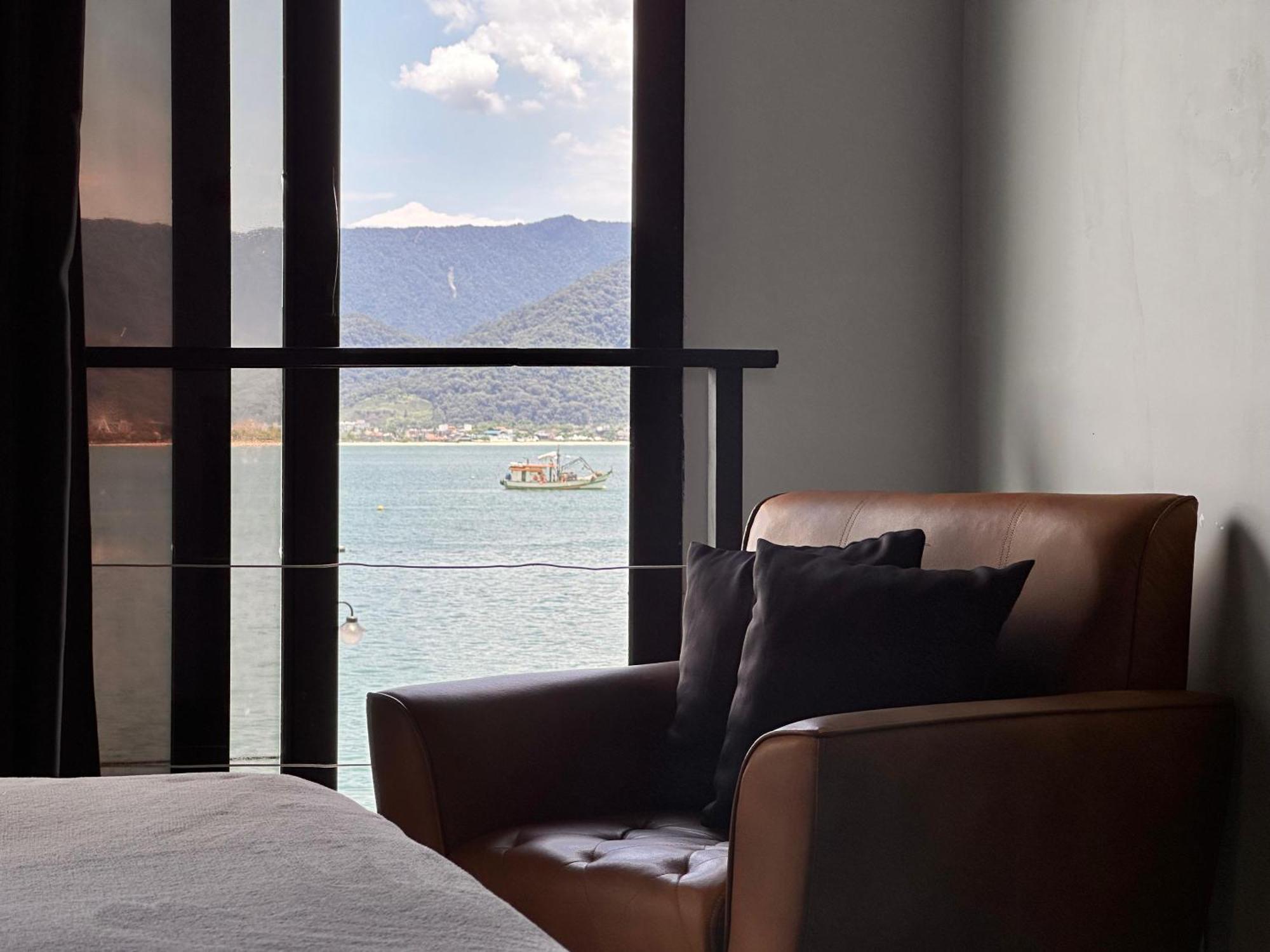 1819 Marine Hotel 4*