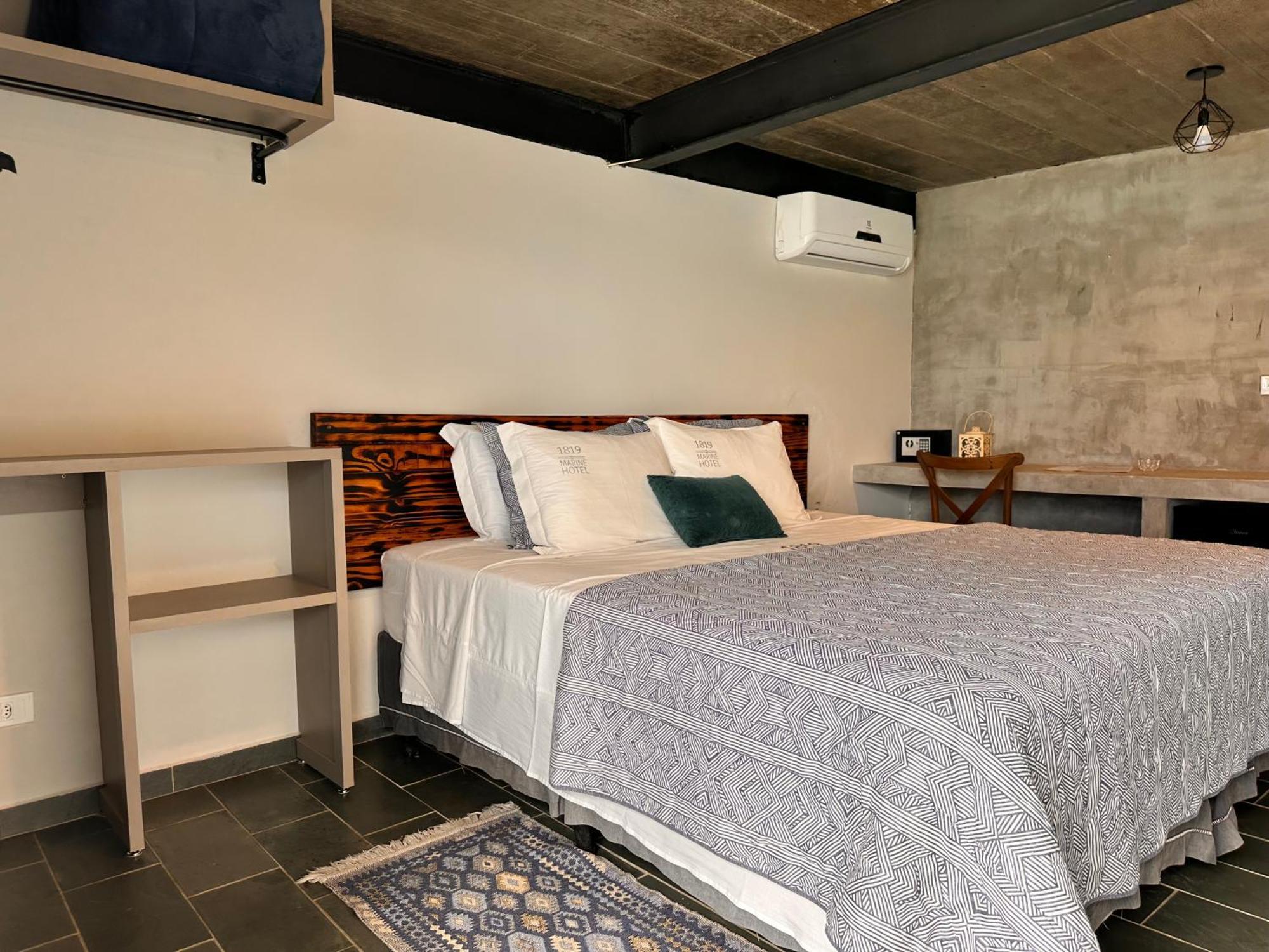 Hotel 1819 Marine 4*